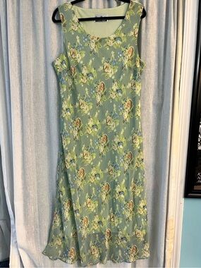 Sheri Martin Sage Green Floral Sleeveless Midi Dress